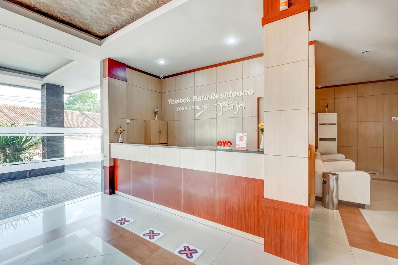 Oyo Flagship 3726 Tembok Batu Residence Tugu Esterno foto